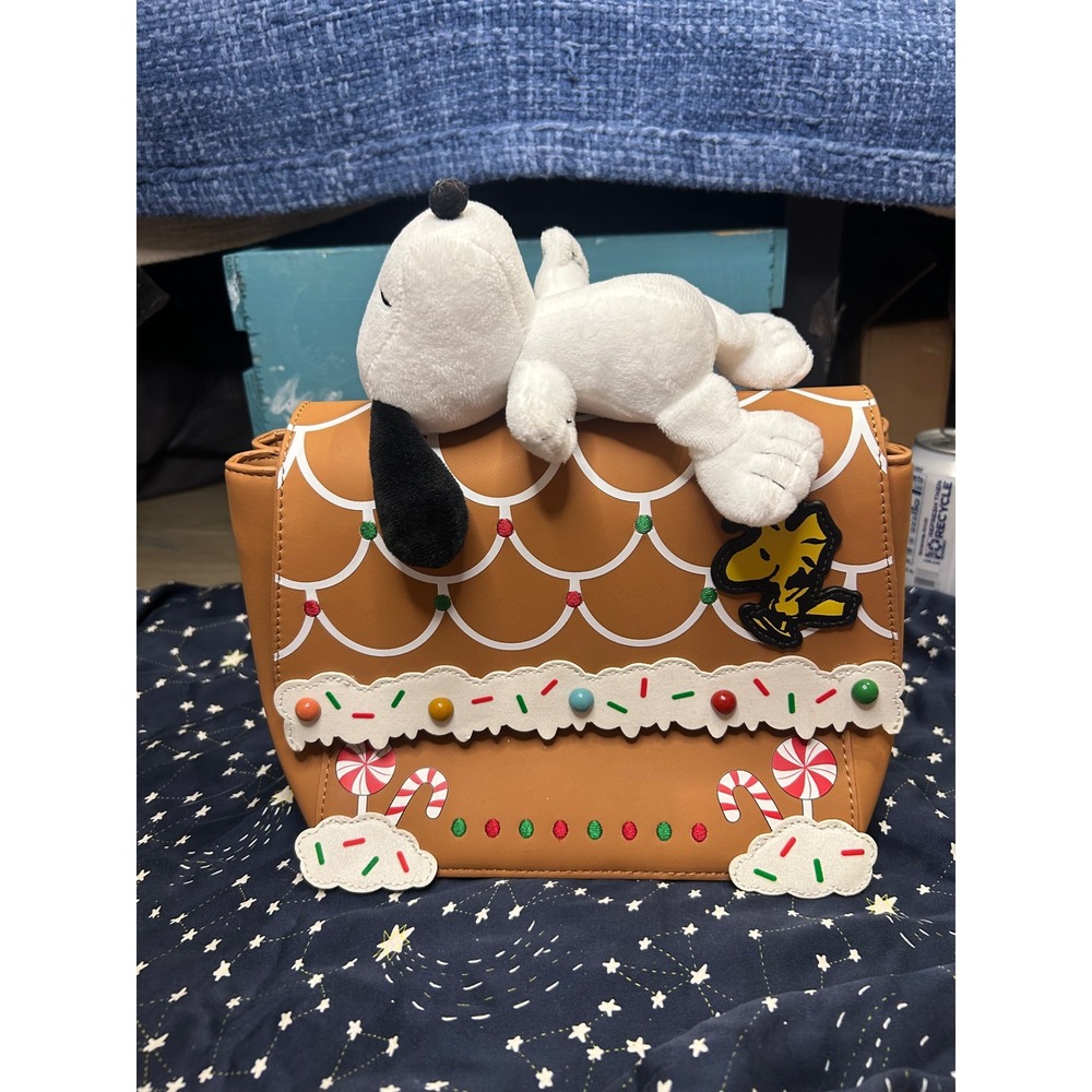 Novelty Peanuts Snoopy Gingerbread House Crossbody Bag Brown Christmas NWT
